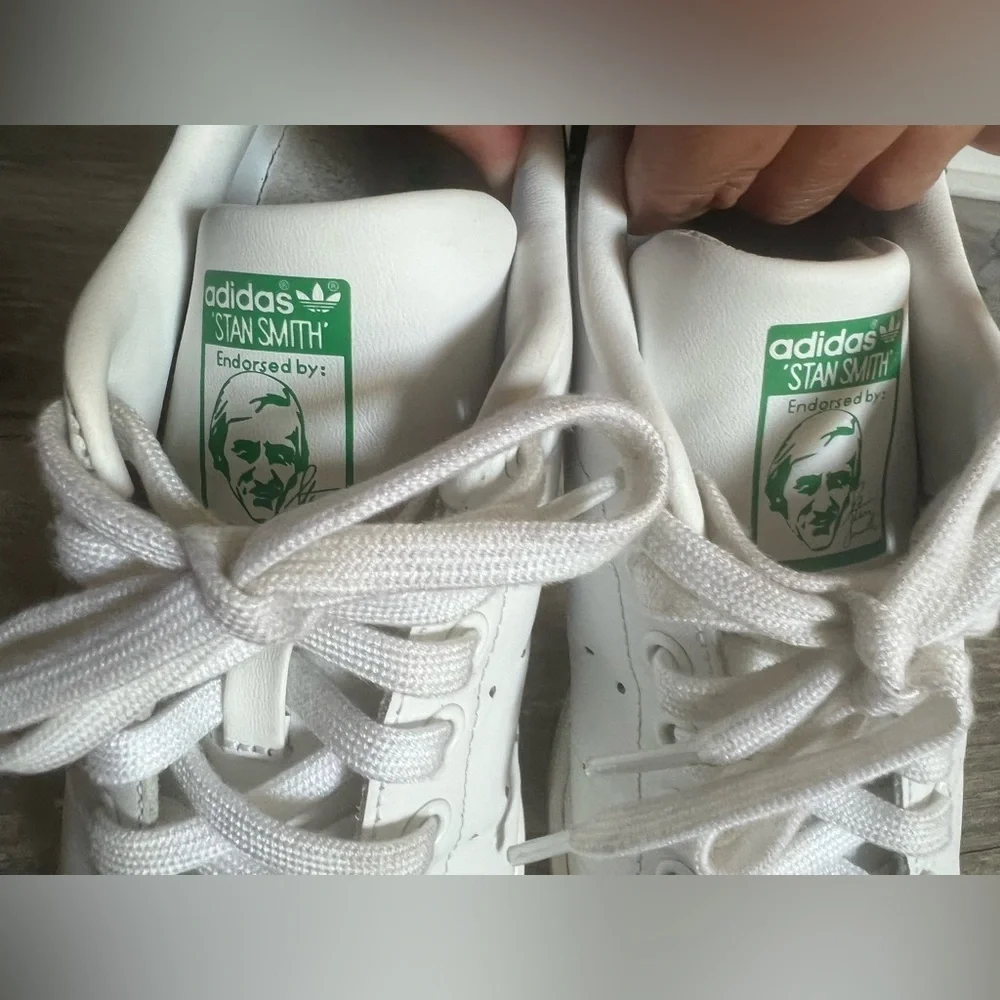 Adidas Stan Smith Tennis Shoes in Cloud White Core Green & Green. Men’s 6